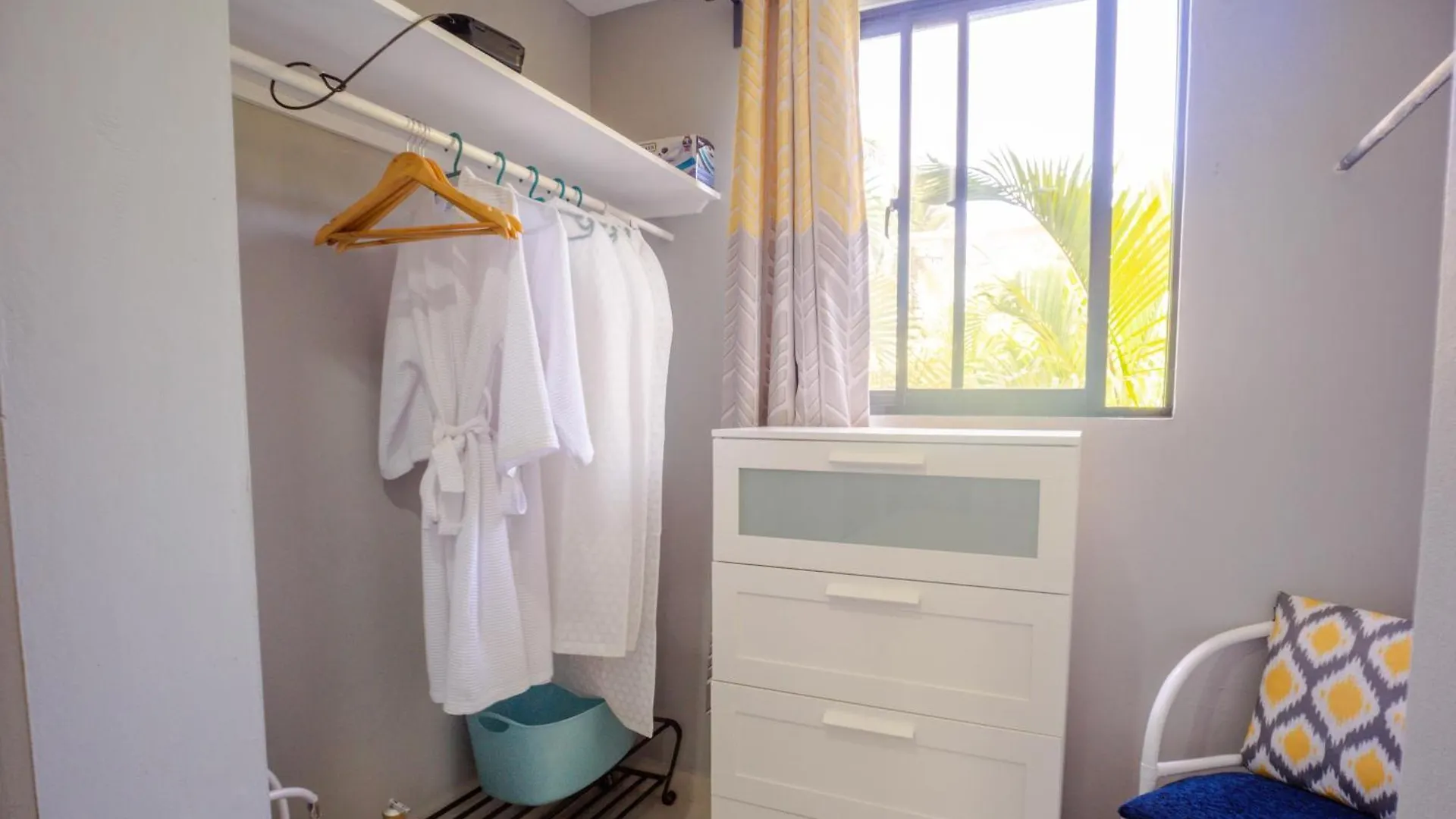 Beautifully Updated In The Heart Of Town Cabarete Apartamento