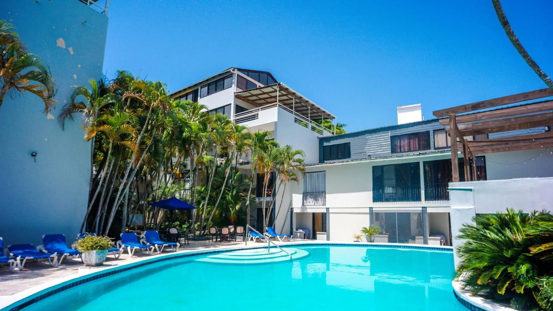 Beautifully Updated In The Heart Of Town Cabarete Apartamento