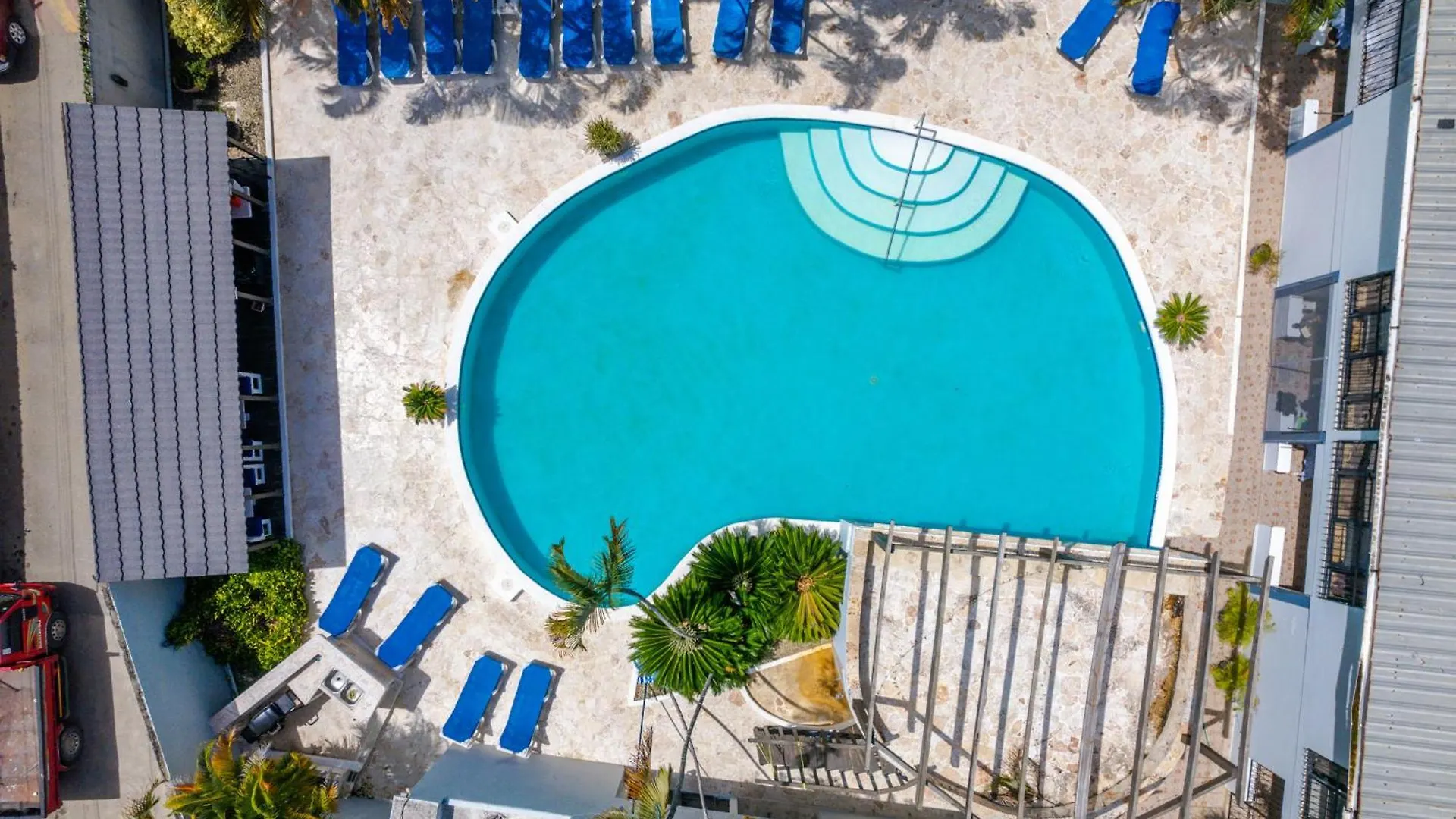 Beautifully Updated In The Heart Of Town Cabarete 0*,